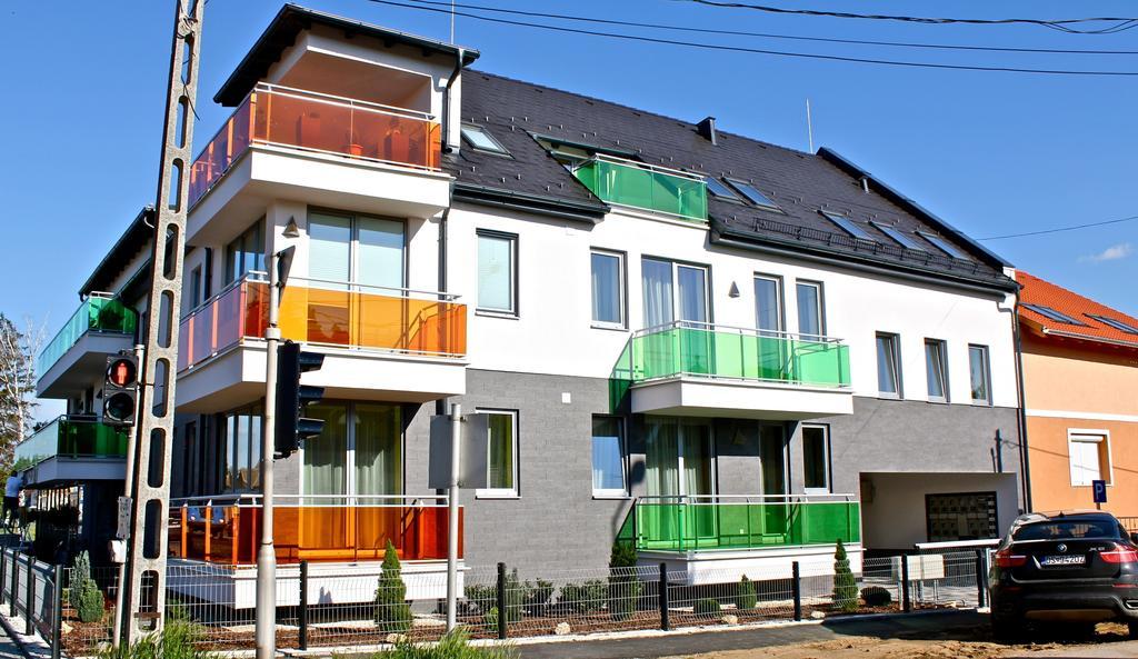 Olive Apartman Sárvár Екстериор снимка