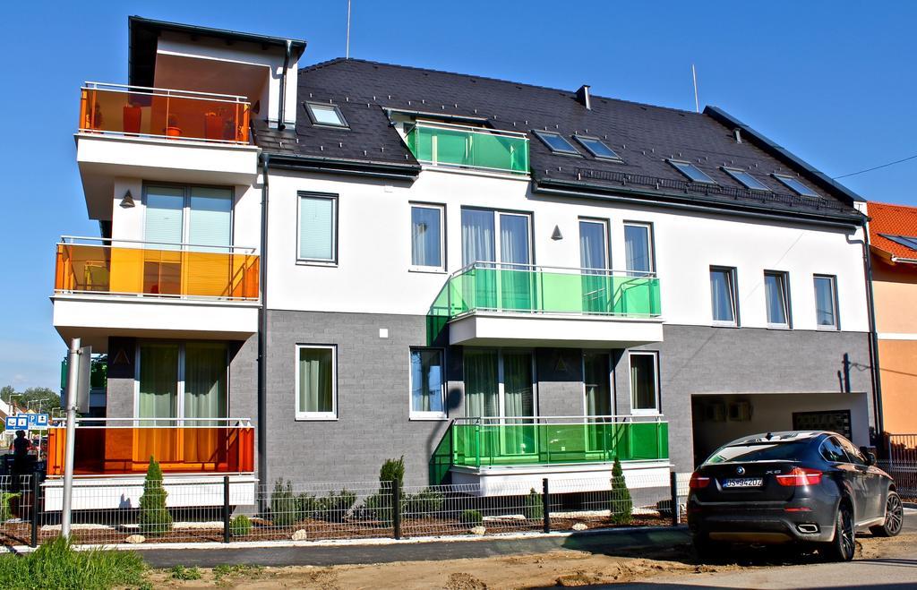 Olive Apartman Sárvár Екстериор снимка