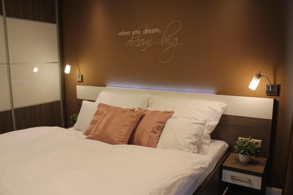 Olive Apartman Sárvár Стая снимка